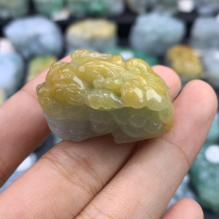翡翠未镶嵌颈饰天然缅甸翡翠
