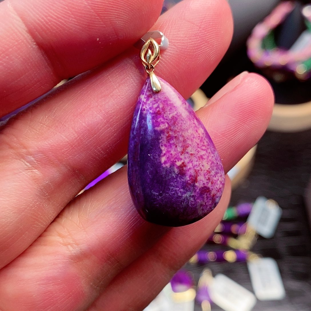 苏纪石（舒俱来）吊坠18K金镶嵌