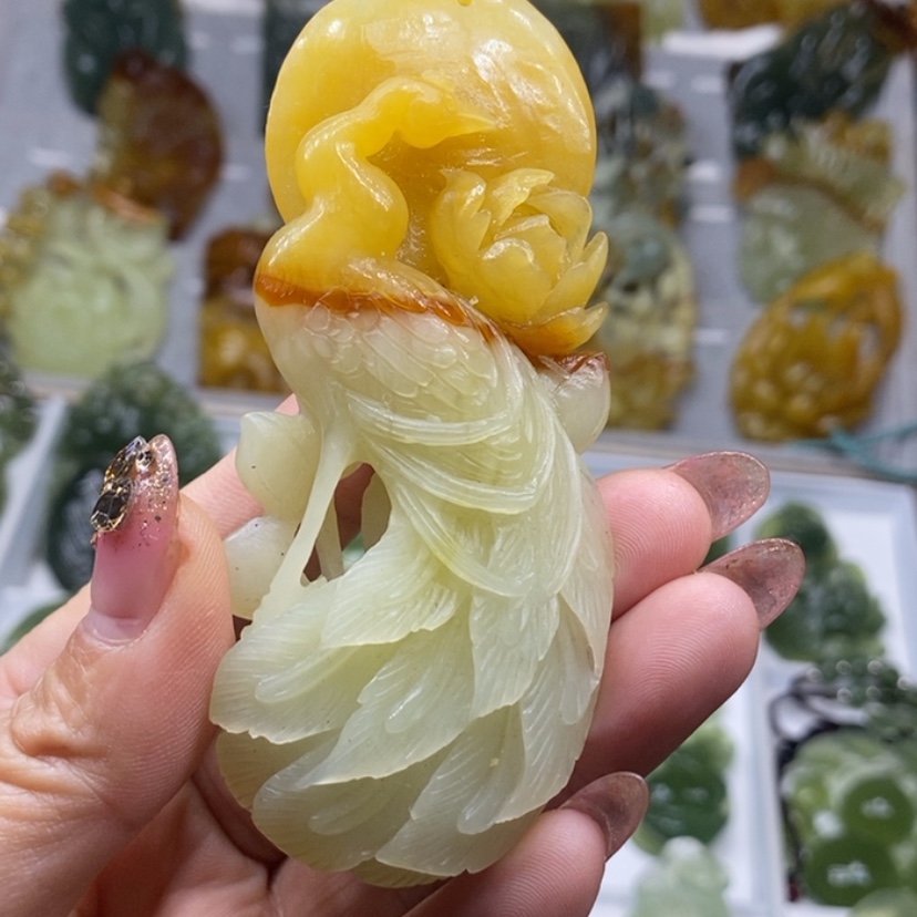 【闪购商品】蛇纹石玉颈饰未镶嵌