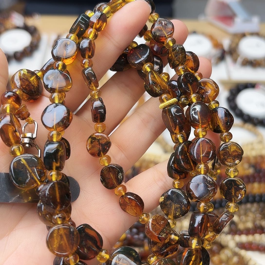 珠***控琥珀未镶嵌裸石大