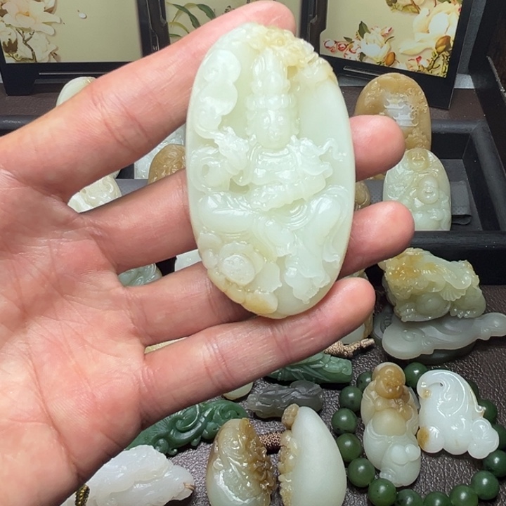 和田玉未镶嵌颈饰