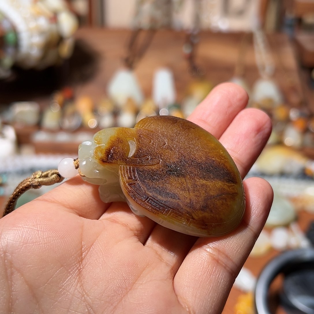 和田玉颈饰未镶嵌