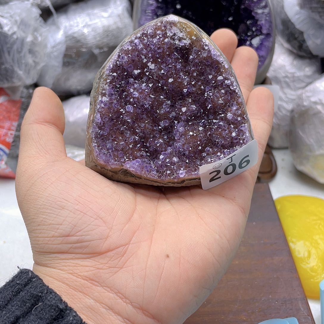 紫晶大型摆件（非配饰）未镶嵌
