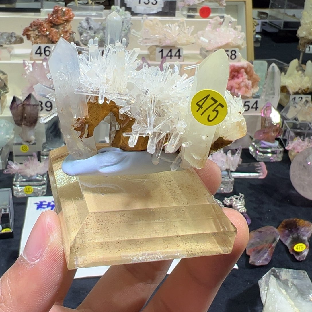 未镶嵌水晶珠宝半成品
