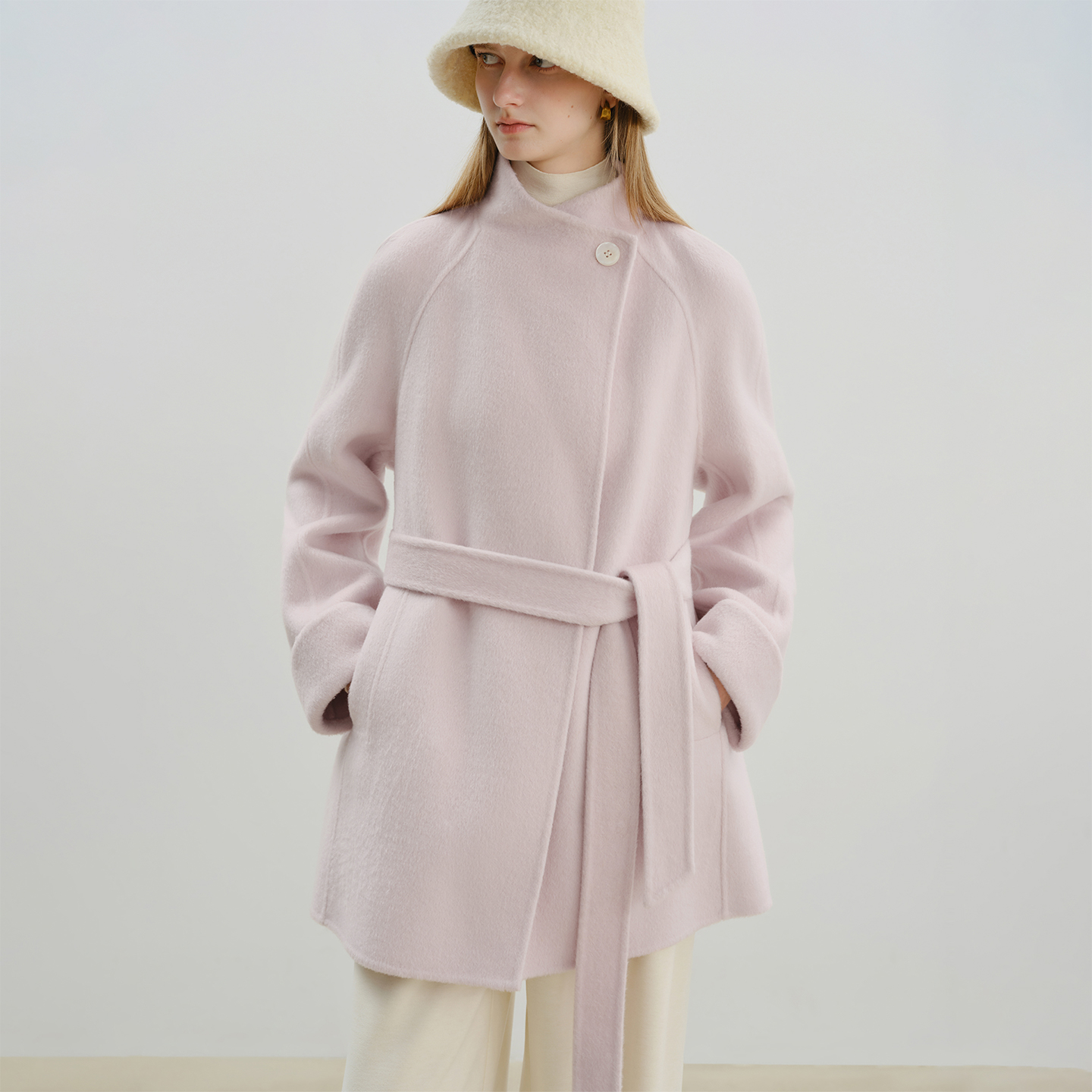 自巧巧制STUDIO 小个子双面驼绒大衣桑蚕丝毛呢短外套25ZQ94043