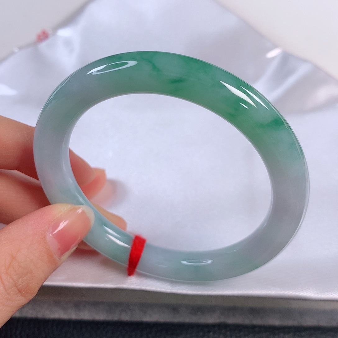 翡翠手镯未镶嵌 圆条①⑥⑥