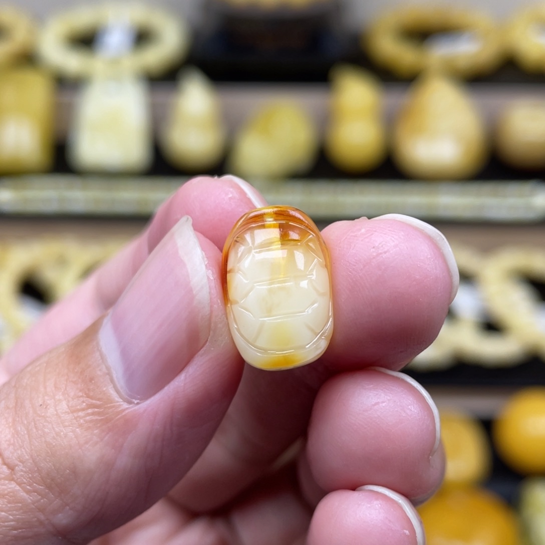 琥珀裸石未镶嵌琥珀蜜蜡