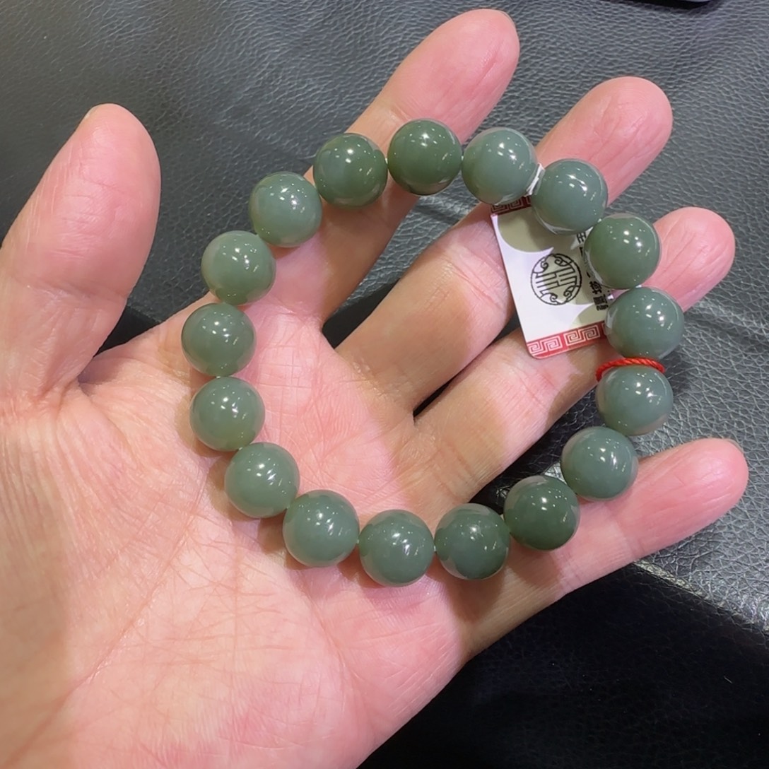 和田玉未镶嵌手串