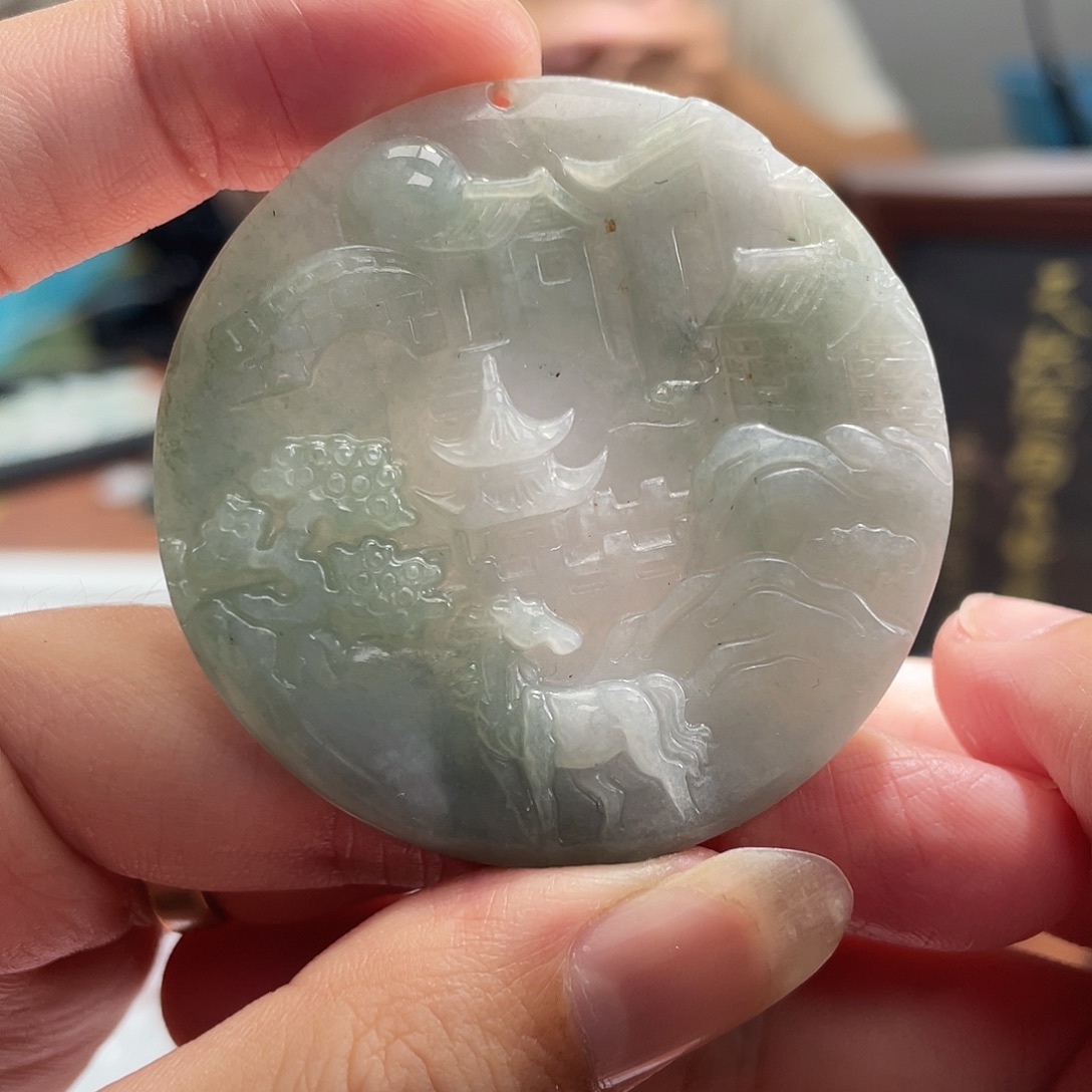 翡翠未镶嵌颈饰翡翠