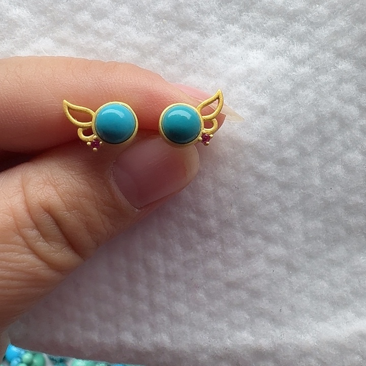 尺寸：7➕绿耳钉耳饰一对 女士款