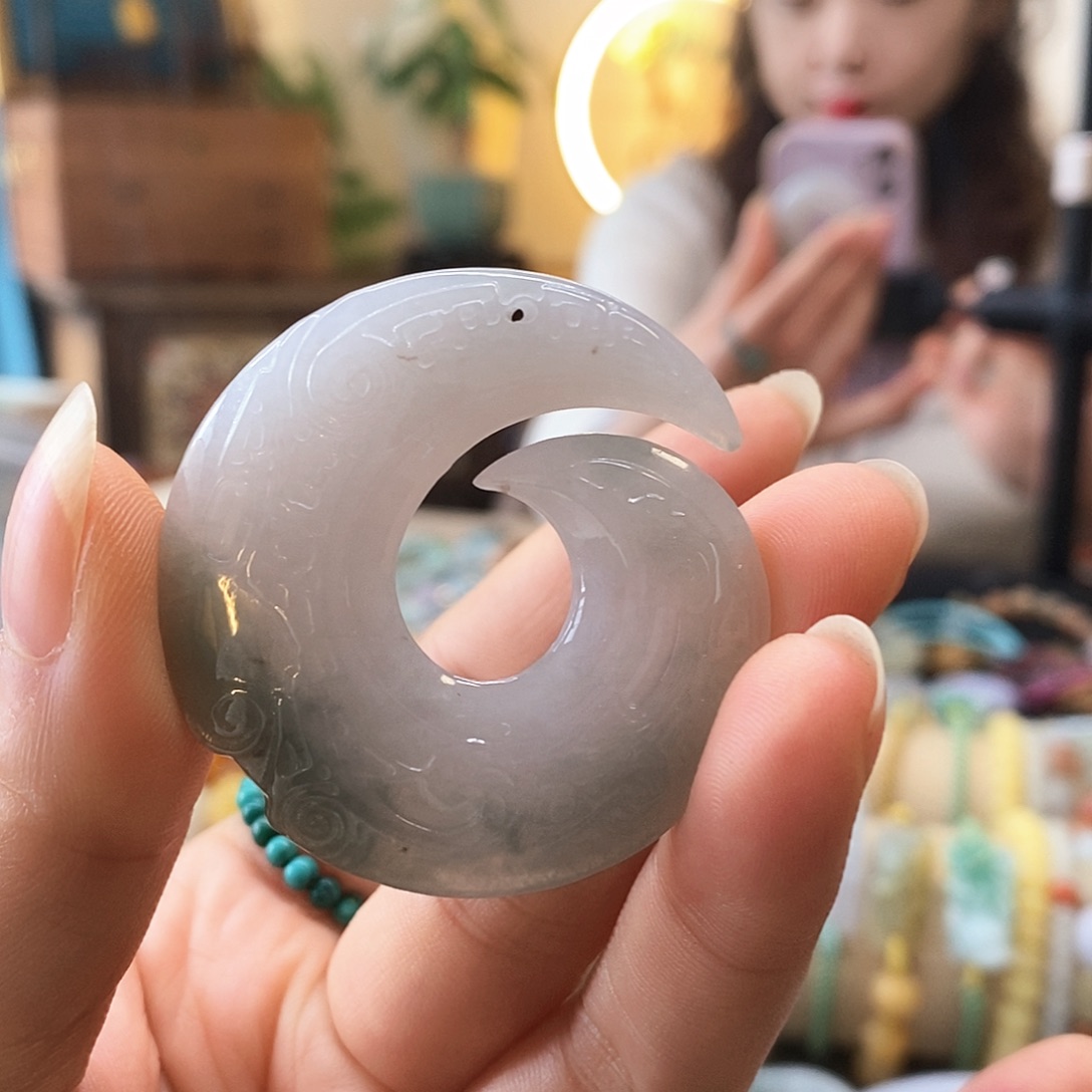 翡翠颈饰未镶嵌翡翠挂件