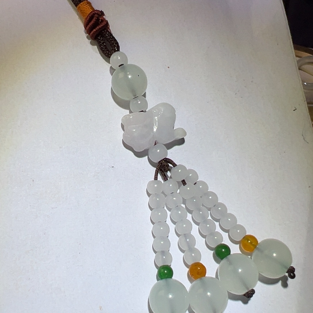 翡翠颈饰未镶嵌吊坠