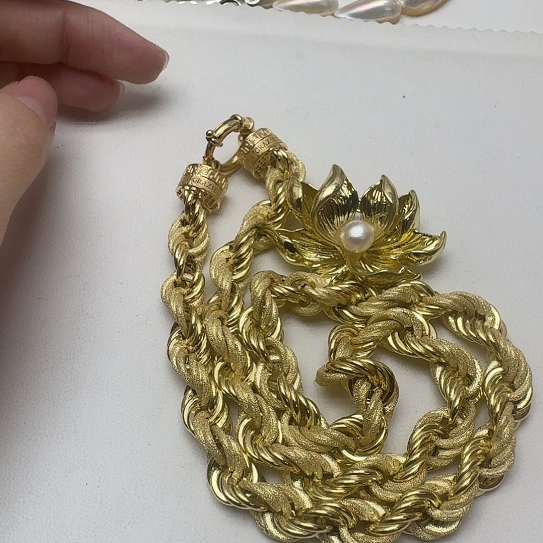 淡水珍珠颈饰未镶嵌