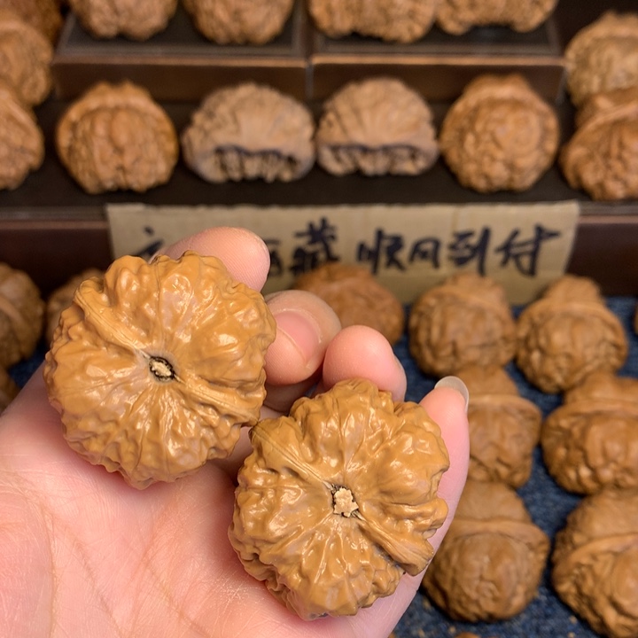 桃核吊坠晚*.蛤蟆核桃