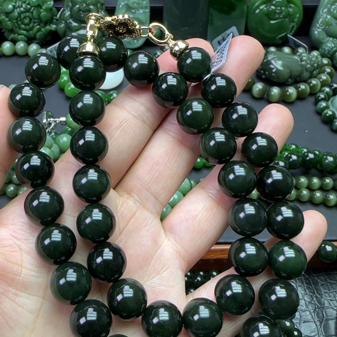 和田玉未镶嵌珠宝奇石