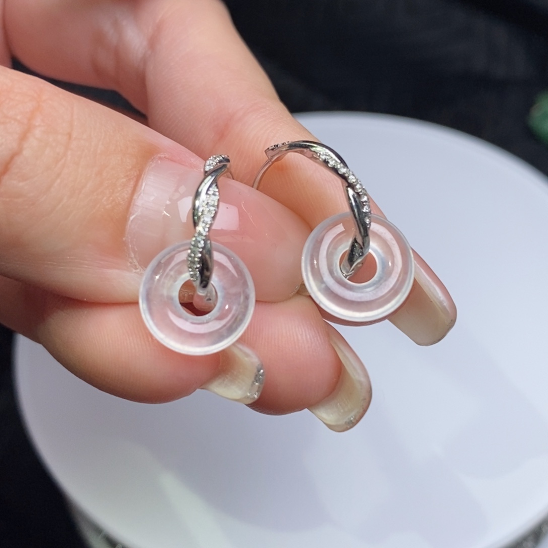 翡翠18K金镶嵌耳饰甜甜圈