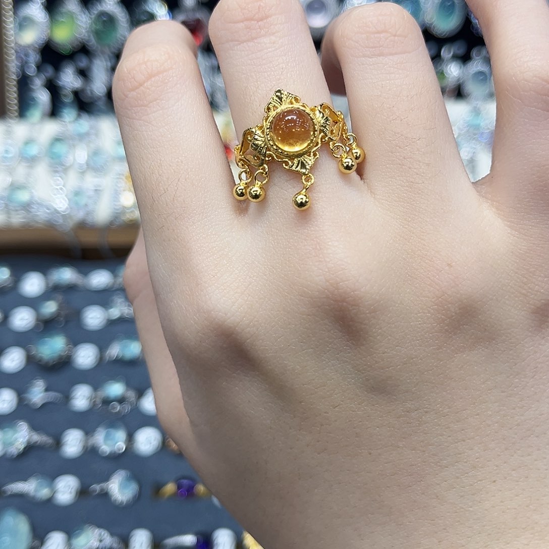 妮****银S925镶嵌黄晶戒指