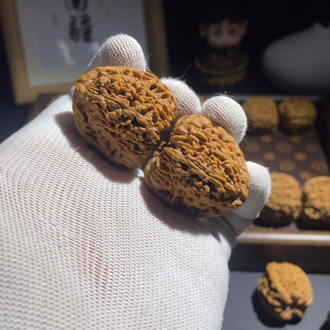 文玩核桃吊坠a*n核桃