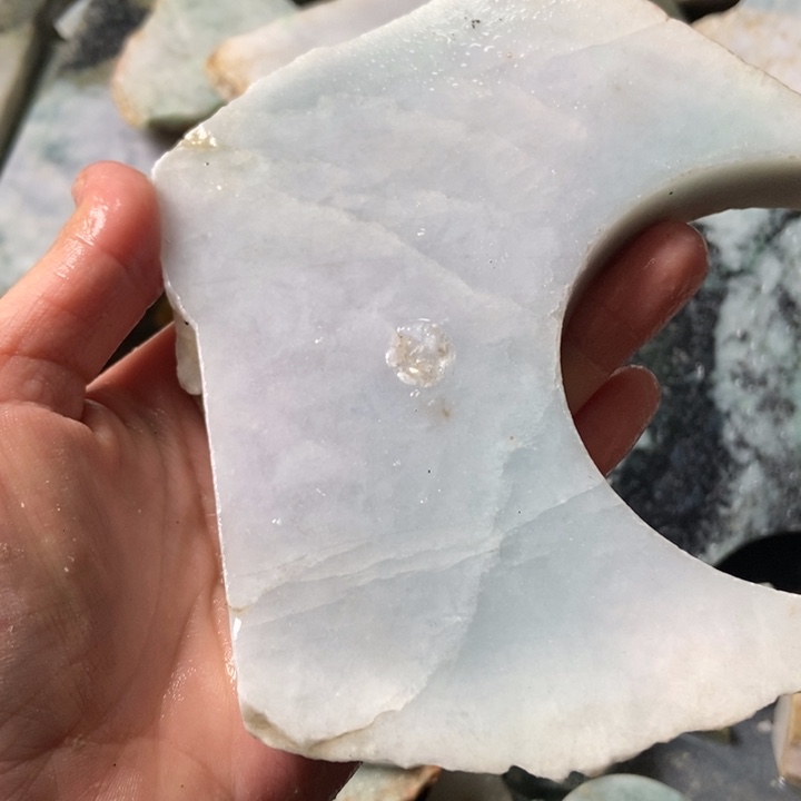 翡翠颈饰未镶嵌天然翡翠