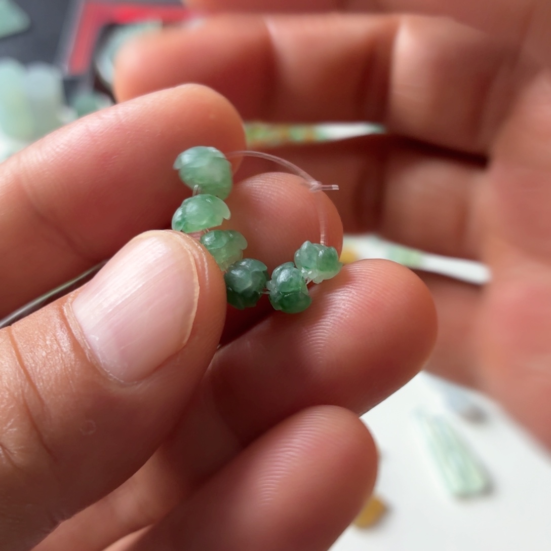 G***r未镶嵌定制翡翠莲花