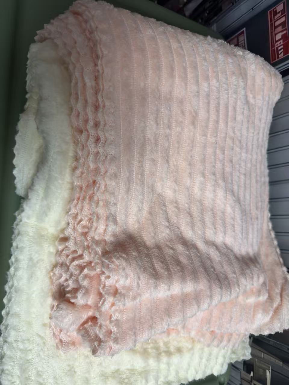 珊瑚绒毛巾擦脸毛巾颜色随即BH