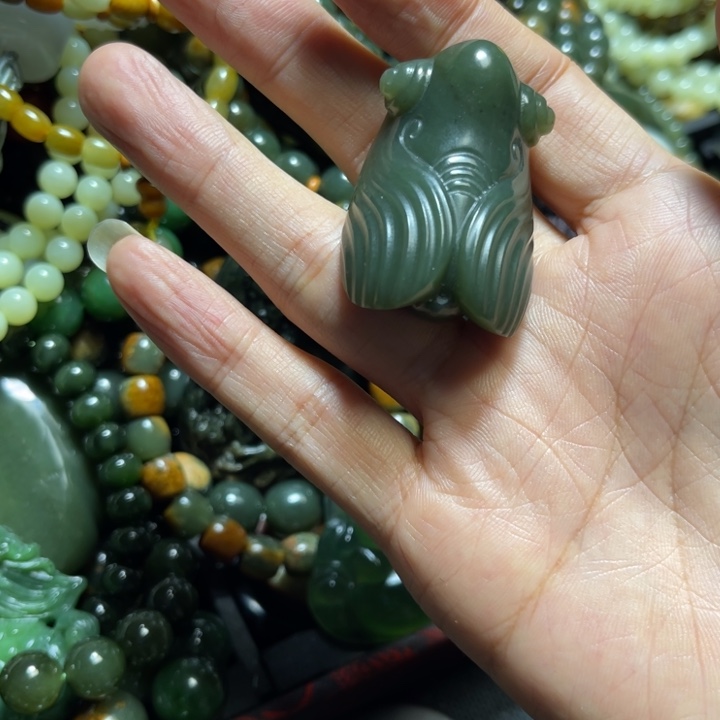 岫岩河磨玉（透闪石质玉）未镶嵌手链