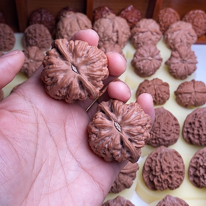 【闪购商品】文玩核桃吊坠奶*?42粗筋