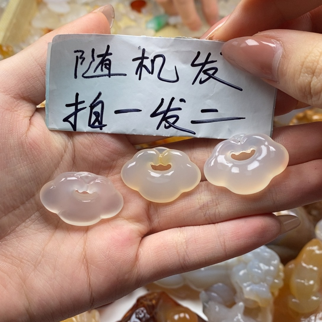 玛瑙/玉髓未镶嵌颈饰