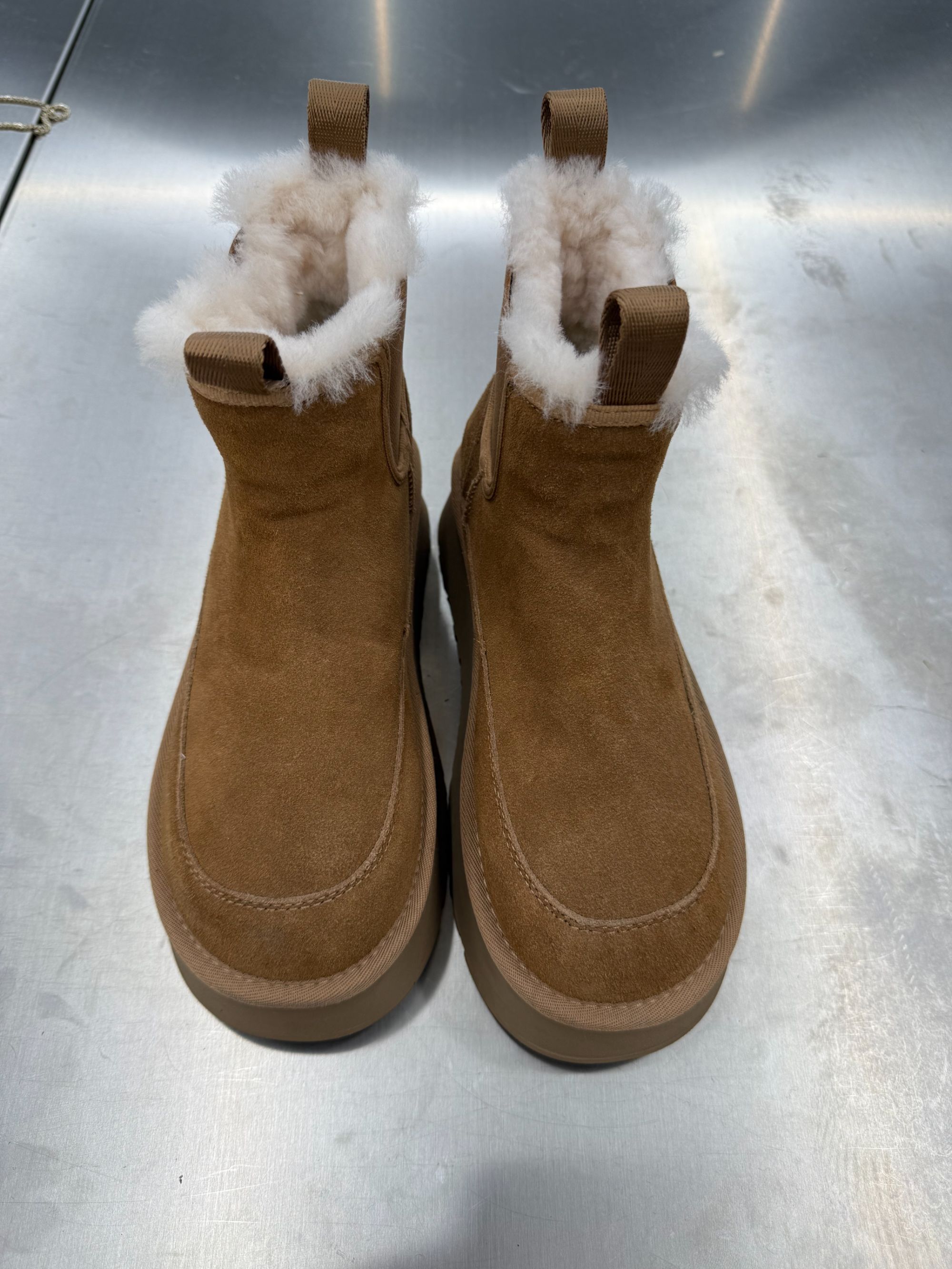 新款时尚百搭靴子 SS431