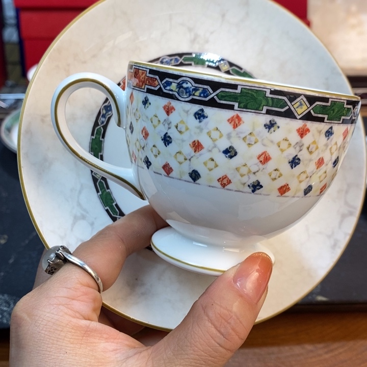 瓷器哈哈哈哈哈哈哈哈