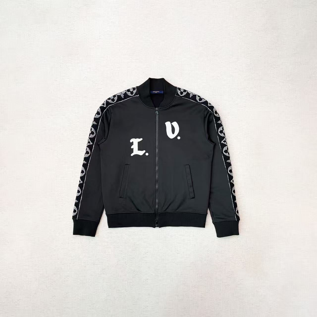 未使用 LouisVuitton/路易威登 老花条纹logo刺绣外套 M码 B2673