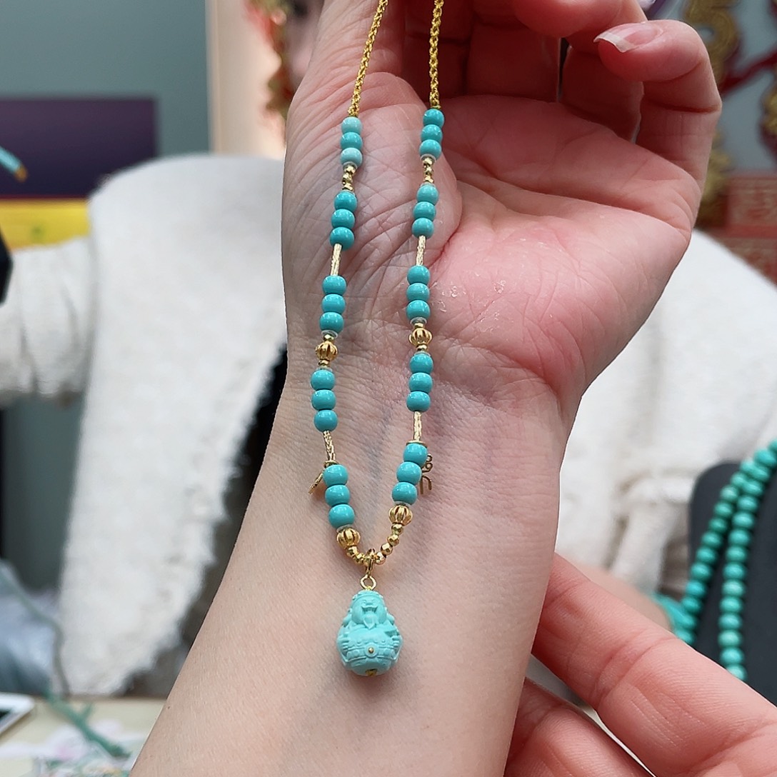 绿松石颈饰18K金镶嵌