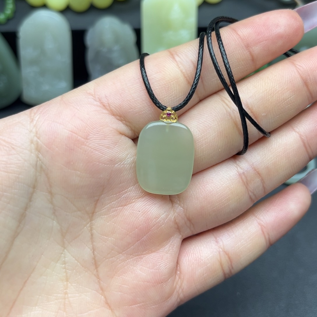 18K金镶嵌和田玉珠宝半成品