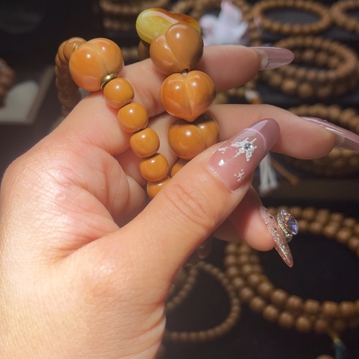 X***g猴头核桃吊坠16+聚宝盆料雕刻纯手工屁桃搭配好