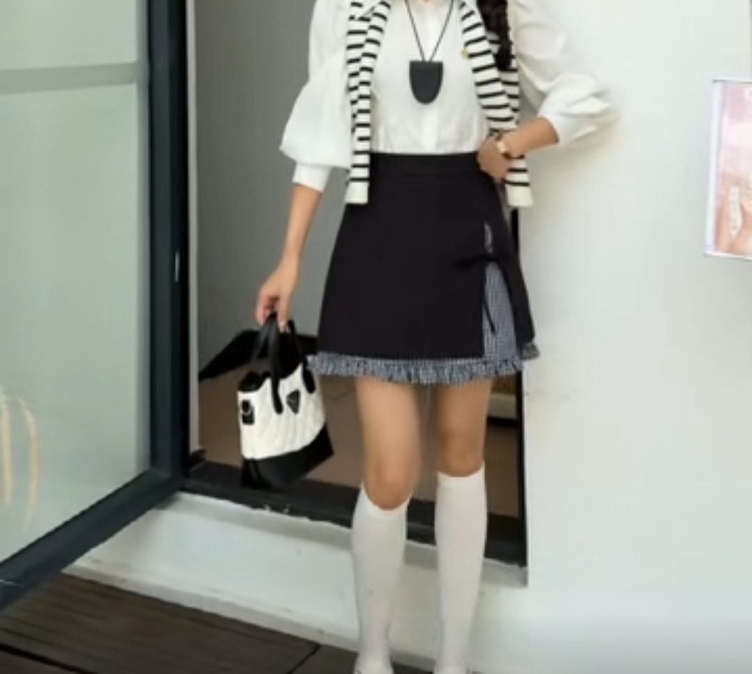 蝴蝶结拼接木耳边格子高腰秋季A字短半身裙短裙