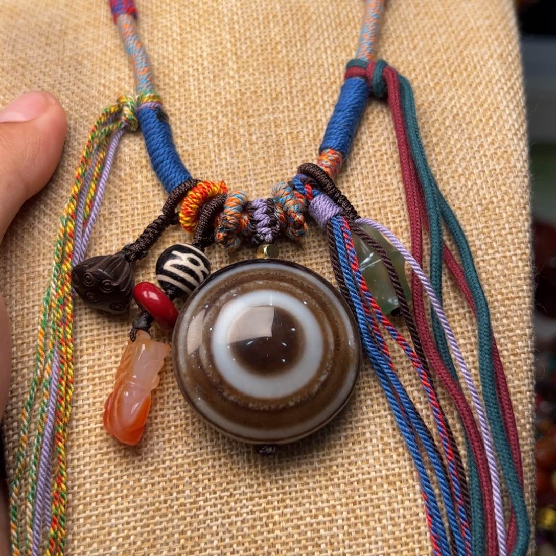 玛瑙/玉髓颈饰未镶嵌