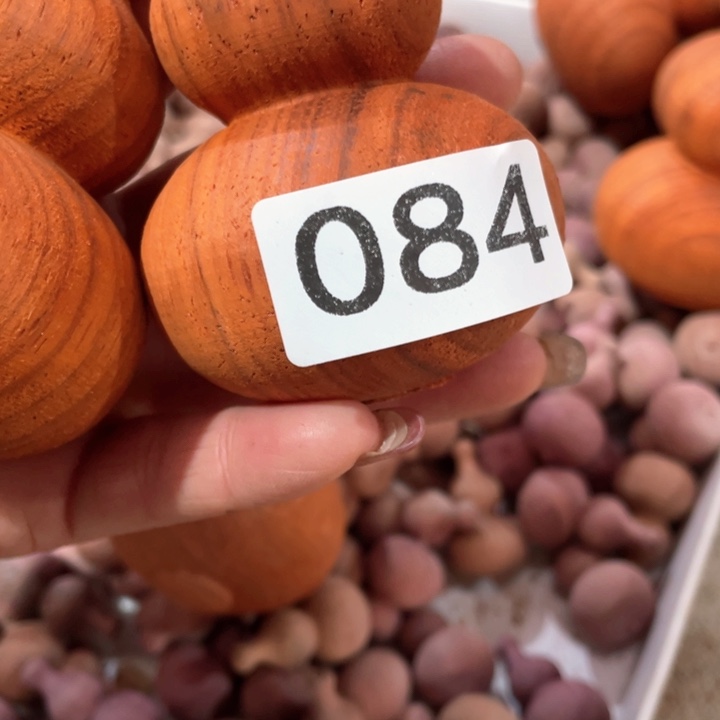 非洲紫檀（红花梨）巍*