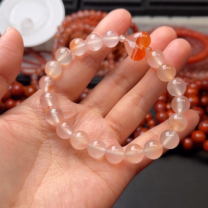 南红玛瑙未镶嵌多样性发货默认微瑕称重9mm