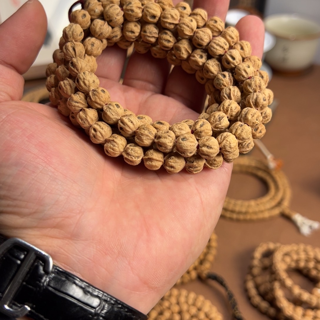 钾***柏香籽/百香籽吊坠