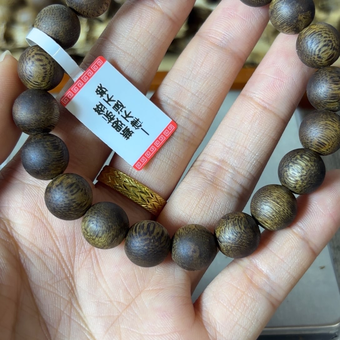 【艺香阁】海南莺歌绿奇楠10mm9g+