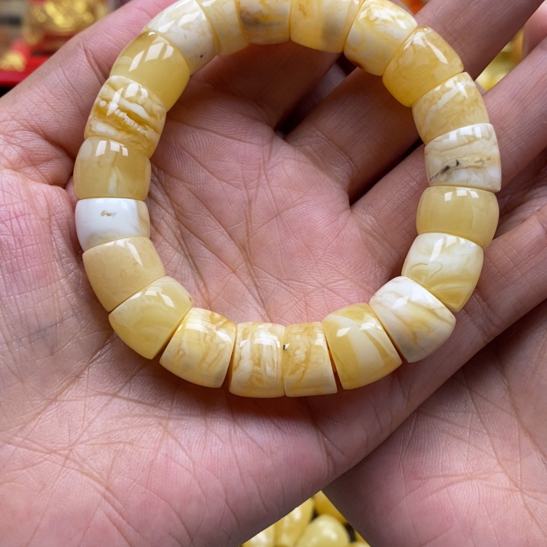 开***心琥珀未镶嵌裸石蜜蜡