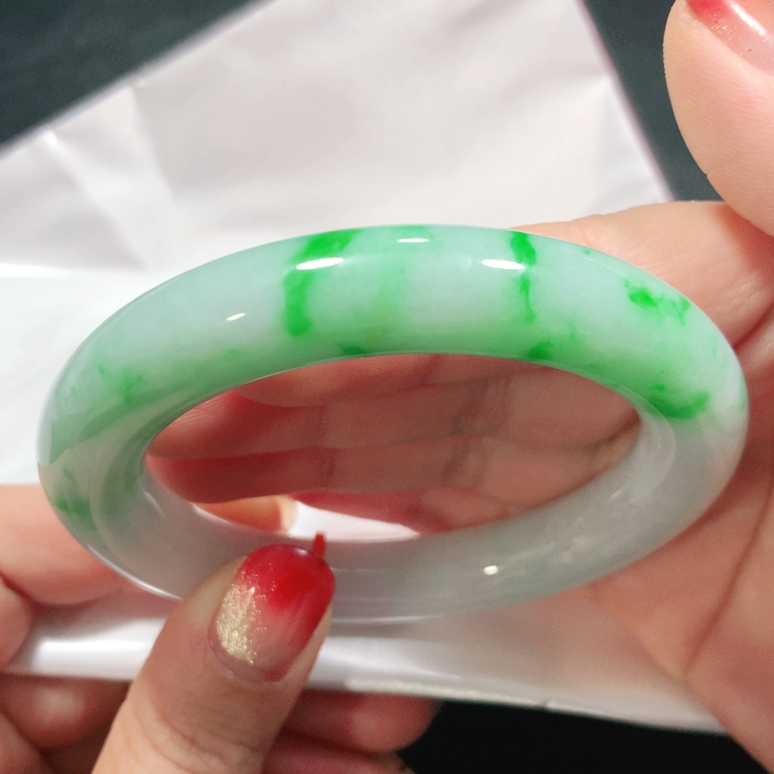 翡翠未镶嵌手镯（圆镯）SX882679-03