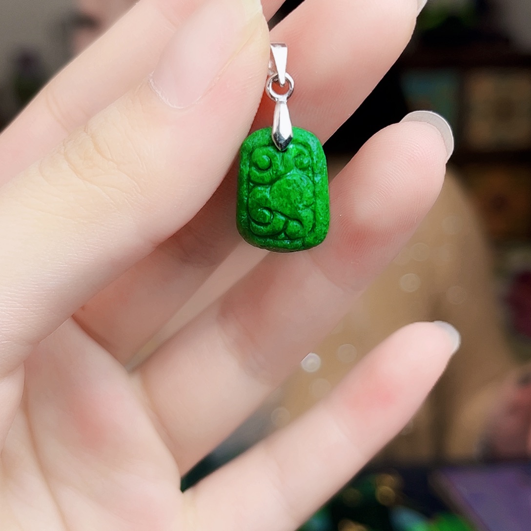 颈饰银S925镶嵌翡翠多样性