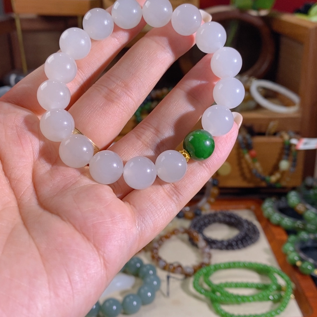 0***o和田玉未镶嵌手链