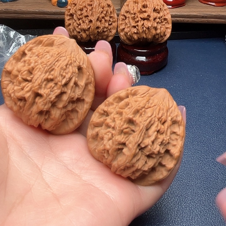 文玩核桃手串霸王虎