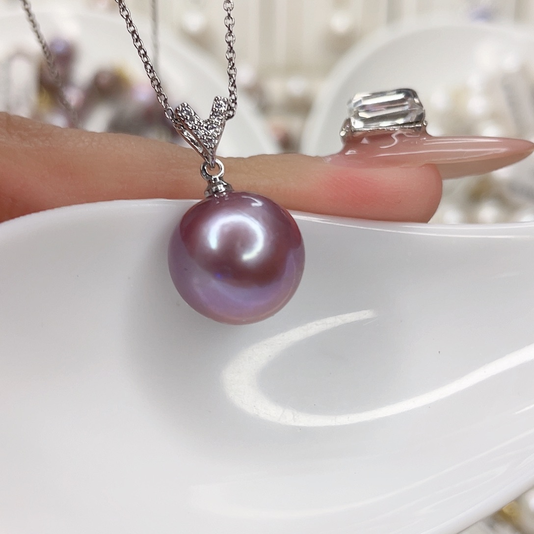 淡水珍珠吊坠(赠链)未镶嵌