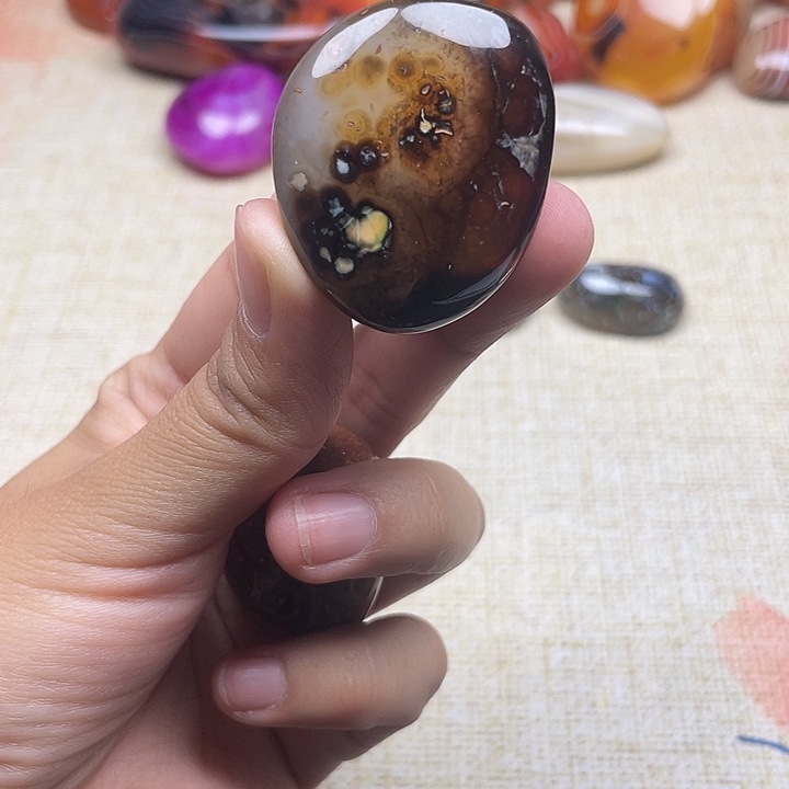 玛瑙/玉髓未镶嵌珠宝半成品