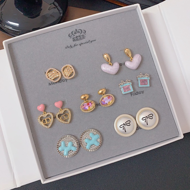 合金耳饰 千金风气质简约优雅休闲风耳饰复古耳钉几何原创设计