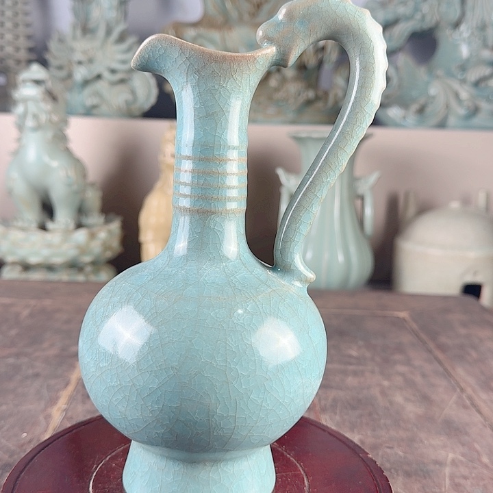 汝窑单龙瓶品相完美