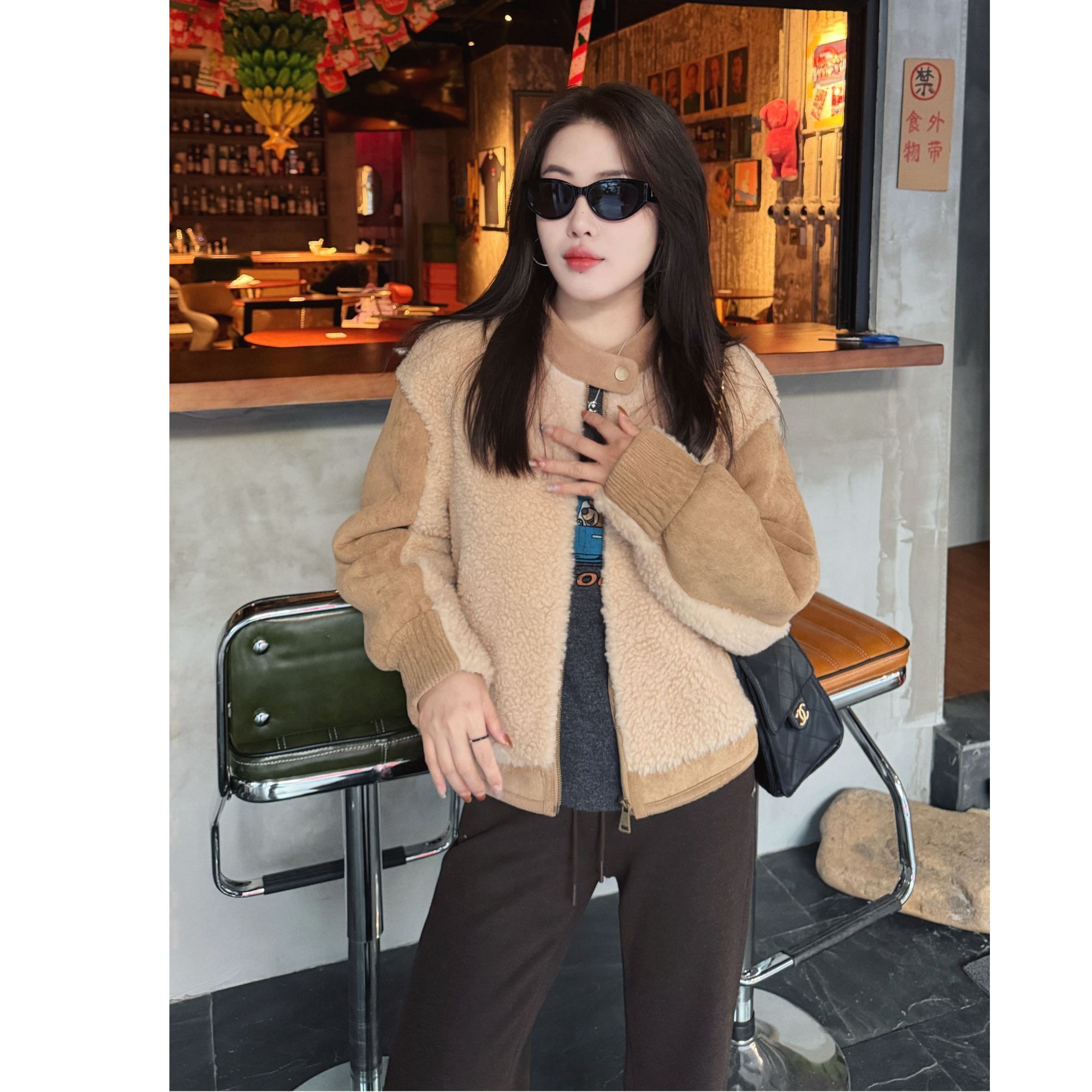 麂皮绒棒球服颗粒羊毛外套